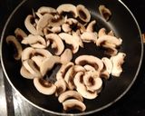 Foto del paso 2 de la receta Judías con piñones y champiñones