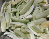 પરવળ નું શાક (Parval Shak Recipe In Gujarati) રેસીપી સ્ટેપ1ફોટો