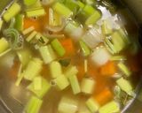 Finnish Salmon Soup ➡️ "Lohikeitto" 🇫🇮 🍣 🥣 রেসিপির ধাপ 2 ছবি
