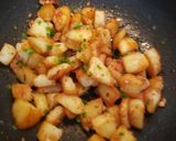 Foto del paso 4 de la receta: Papas salteadas con ajo y limón..