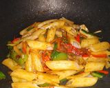 A picture of step 2 of Cheese penne pasta.