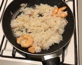 Foto langkah ke 8 dari resep Makanan AnakNasi Goreng Udang.