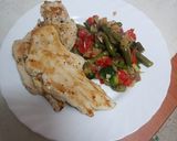 Foto del paso 3 de la receta: Pechuga a la plancha con salteado de verduras para estudiantes