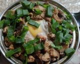 Foto langkah ke 4 dari resep Nasi Ayam Jamur.