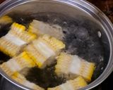Foto langkah ke 3 dari resep Bobor Pucuk Labu & Jagung Manis.