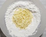 Foto del paso 2 de la receta: ✨💖Galletitas de queso de mi abuela💖✨Se desarman en el paladar, doradas por fuera, tiernas por dentro