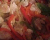 Foto del paso 3 de la receta: Pasta seca con tinta de calamar y verduras salteadas