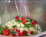 Foto del paso 2 de la receta: Garbanzos, chipirones y huevo frito