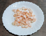 Foto del paso 3 de la receta: Champiñones rellenos de aguacate y langostino
