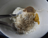 Foto del paso 2 de la receta: Salsa de queso Skyr y Kéfir