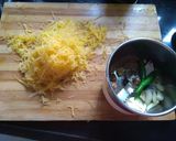 A picture of step 1 of Pumpkin thepla.