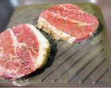 Hình bước làm 4 của món Beef Steak bằng Lõi Vai bò Mỹ