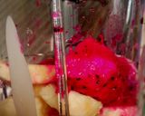 Foto langkah ke 2 dari resep Smoothies Bowl Buah Naga Merah mix Pisang Ambon.