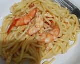Foto langkah ke 2 dari resep Garlic Butter Spaghetti with Prawn.