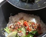 Foto langkah ke 2 dari resep Nasi Liwet Teri Santan.