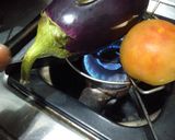 A picture of step 2 of बाबा गानुश (Baba ganush recipe in hindi).