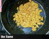 A picture of step 6 of Chicken tikka bread roll.
