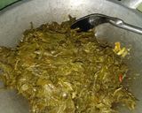 Foto langkah ke 4 dari resep Tumis daun singkong.