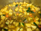 Lentejas al curry con verduras y manzana en olla a presión