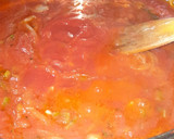 Foto del paso 4 de la receta: Medallón de merluza en salsa de tomate con cebolla