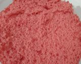 A picture of step 8 of Irish Strawberry Choco Cake.