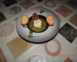 Foto del paso 6 de la receta: Caldillo o sopa de espárragos con huevo poche y crujiente de jamón