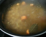 Foto del paso 2 de la receta: Sopa de fideos con garbanzos