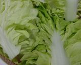 Hình bước làm 1 của món Canh cải dún cuộn thịt