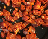 Foto del paso 5 de la receta: Salsa picante de tomate, guindilla y chorizo🌶 para pasta