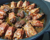 Foto del paso 3 de la receta: Higaditos picantes envueltos en beicon