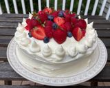 Foto del paso 10 de la receta: Tarta de fresa con frosting de queso!