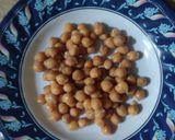 A picture of step 3 of Alo chana chat.