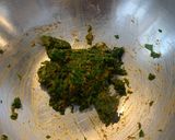 A picture of step 4 of Bathua paratha.