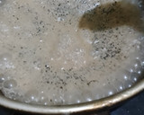Foto langkah ke 4 dari resep Roasted Coconut Milk Tea.