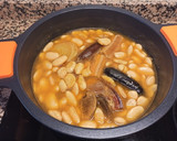 Foto del paso 3 de la receta: Alubias de granja al estilo Fabada Asturiana