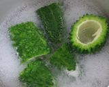 Hình bước làm 1 của món Mướp đắng nhồi thịt