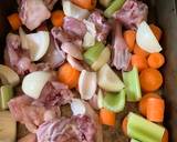 Brown chicken stock recipe step 1 photo