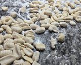 Foto del paso 3 de la receta: Ñoquis sin gluten con puré instantáneo