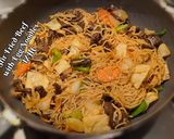 A picture of step 1 of 🍜Stir Fried Beef with Egg Noodles🍜.