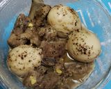 Hình bước làm 3 của món Sườn kho hột gà