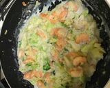 A picture of step 2 of Shrimp omellet.