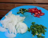 Foto langkah ke 2 dari resep Ayam & Pentol Pedas.