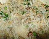 Hình bước làm 3 của món Bún gạo khô xào giòn