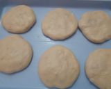A picture of step 5 of Chicken kachori.