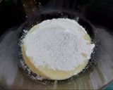 A picture of step 1 of Pineapple Cupcakes.