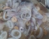 Foto langkah ke 2 dari resep Cumi asam manis.