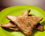 Foto langkah ke 5 dari resep Roti Panggang Teflon dengan Mayo dan Selai.