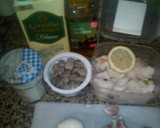 Foto del paso 1 de la receta: Cazón con almejas en salsa de limón