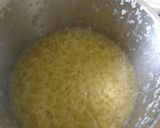 A picture of step 2 of Raw mango raisins juice.