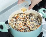 A picture of step 13 of Hot and Sour Soup.